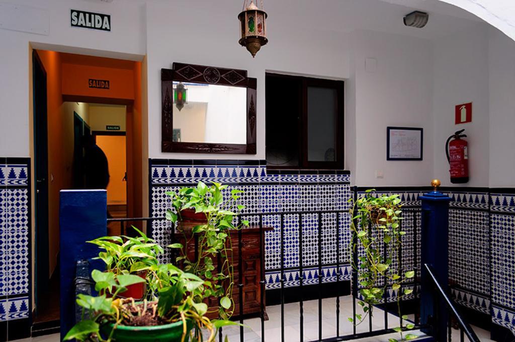Pension La Montorena Севиля Екстериор снимка